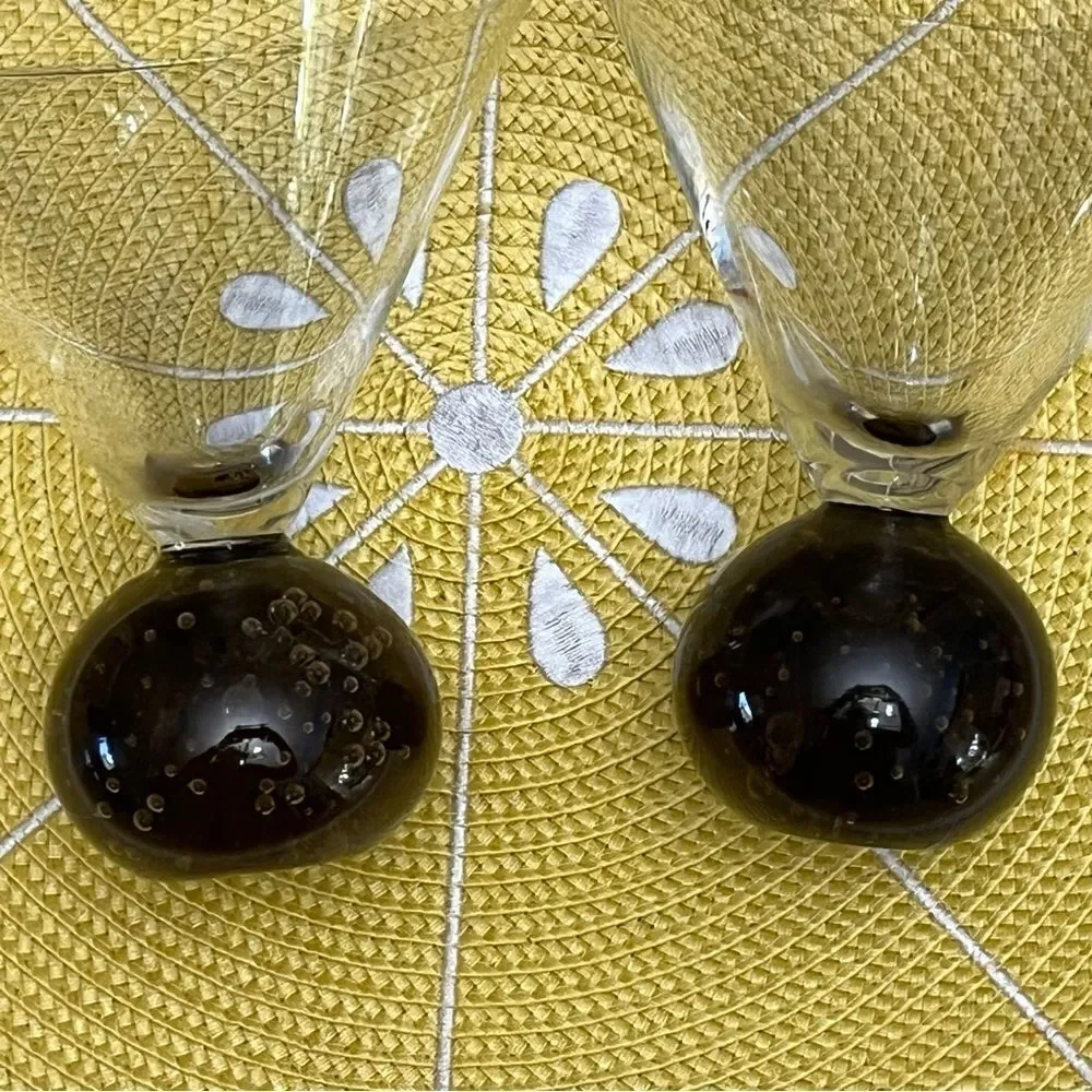 Set Of 2 Martini, Vodka Cocktail Bottom Bubble Glasses